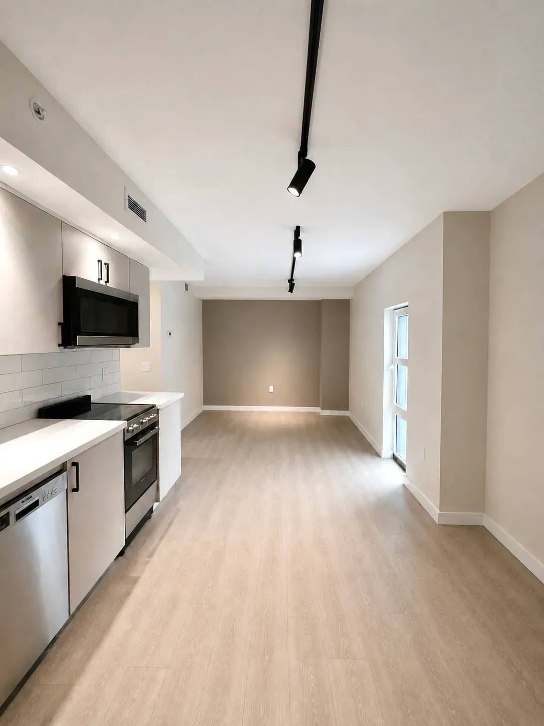 One-bedroom kitchen and living space at The Ranstead